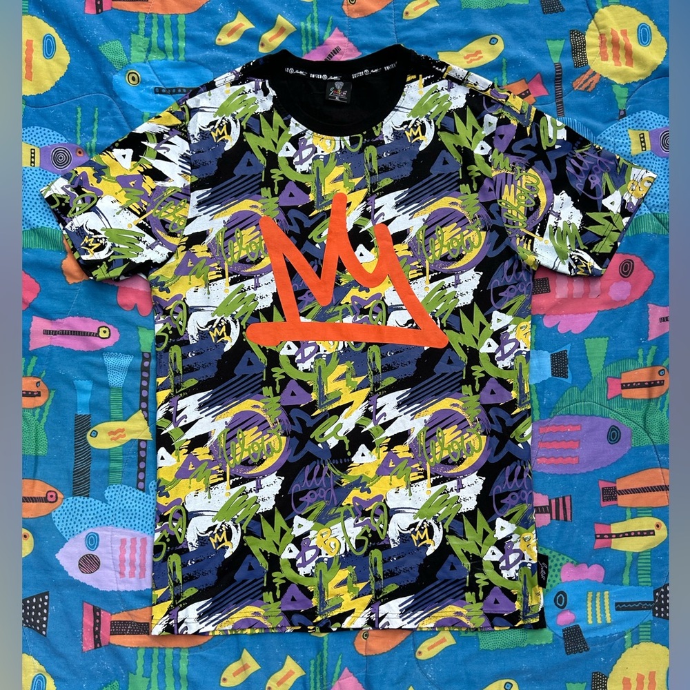 Vintage AOP multi-colored graffiti XL tee by Switch Remarkable